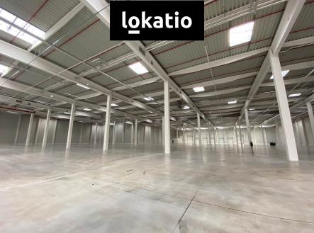 Pronájem - komerční objekt, sklad, 2 900 m²