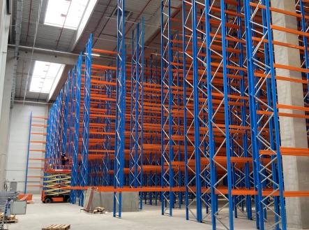 Pronájem komerčního objektu, sklad, 10 000 m²