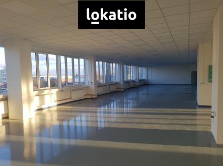 Pronájem komerčního objektu, sklad, 830 m²
