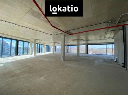 Pronájem kanceláře, 1 330 m²