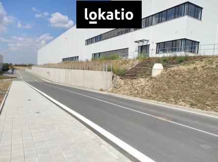 Pronájem komerčního objektu, sklad, 1 819 m²