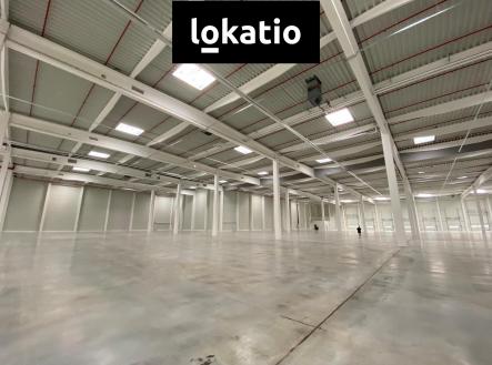 Pronájem komerčního objektu, sklad, 4 323 m²