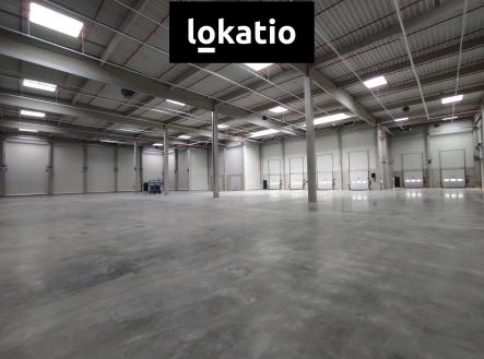 Pronájem komerčního objektu, sklad, 1 895 m²