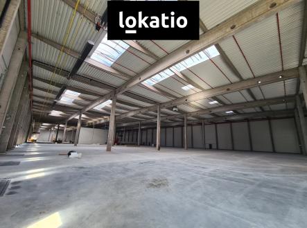 Pronájem komerčního objektu, sklad, 27 326 m²
