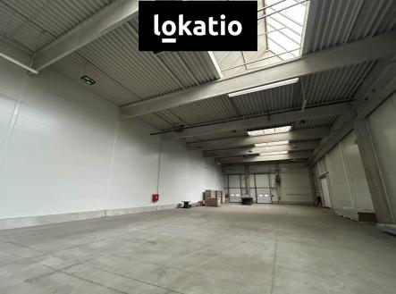 Pronájem komerčního objektu, sklad, 711 m²