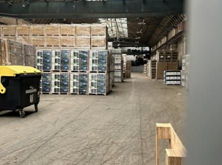 Pronájem komerčního objektu, sklad, 1 500 m²