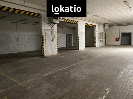Pronájem komerčního objektu, sklad, 1 864 m²