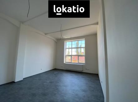 Pronájem komerčního objektu, sklad, 2 400 m²