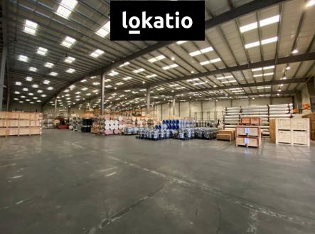 Pronájem komerčního objektu, sklad, 1 900 m²