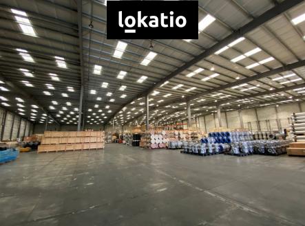 Pronájem komerčního objektu, sklad, 1 900 m²