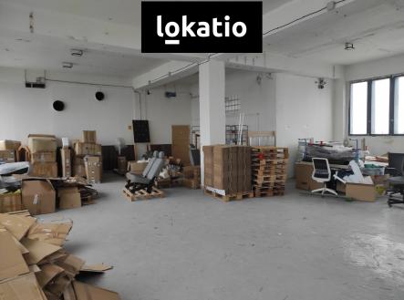 Pronájem komerčního objektu, sklad, 715 m²