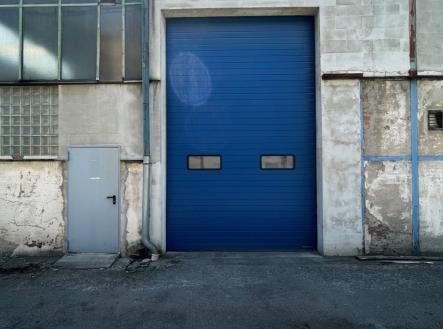 Pronájem komerčního objektu, sklad, 420 m²