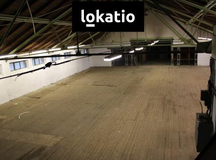 Pronájem komerčního objektu, sklad, 715 m²