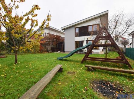 Pronájem domu/vily, 142 m² obrázek