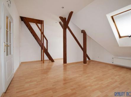 Pronájem bytu, 2+1, 75 m²