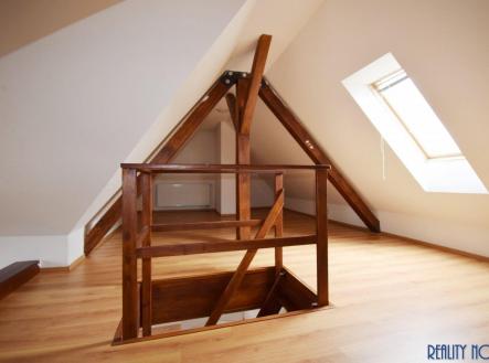 Pronájem bytu, 2+1, 75 m²