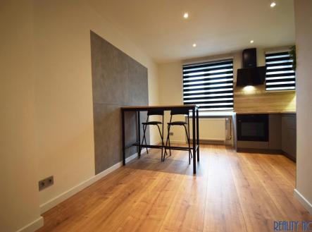 Pronájem bytu, 2+1, 70 m²