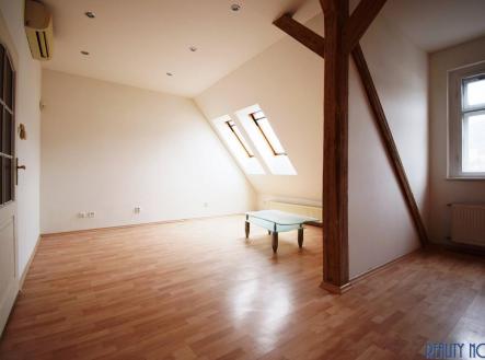 Pronájem bytu, 1+1, 40 m²