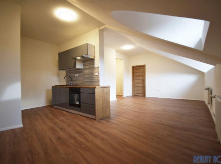 Pronájem bytu, 3+kk, 72 m²