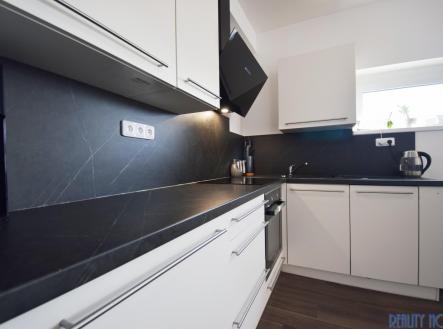 Pronájem bytu, 2+kk, 60 m²