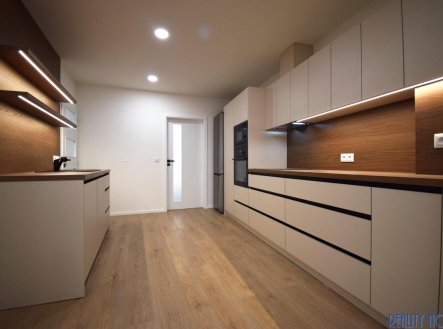 Pronájem bytu, 3+kk, 86 m²