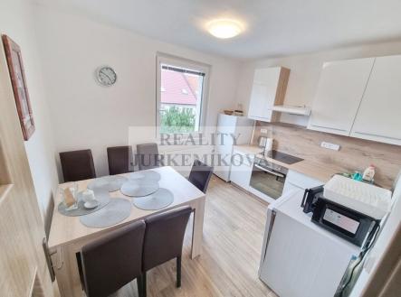 Pronájem domu/vily, 200 m²