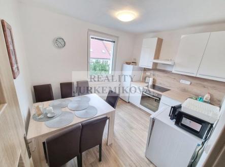 Pronájem domu/vily, 200 m²