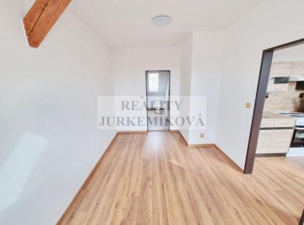 Pronájem bytu, 2+kk, 42 m²