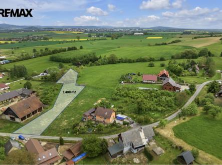 Prodej pozemku pro bydlení, 1 400 m²