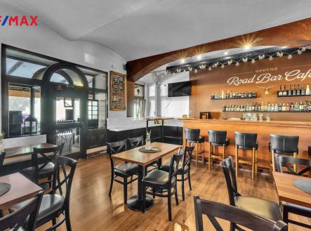 Prodej - restaurace, 423 m²