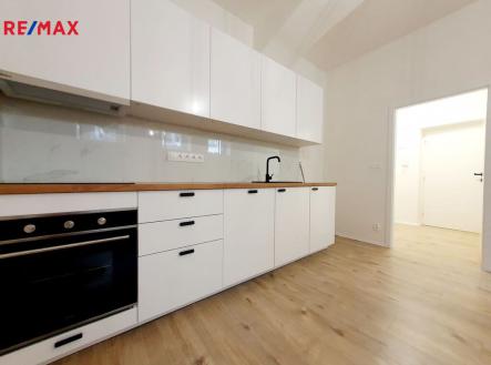 Pronájem bytu, 1+kk, 39 m²