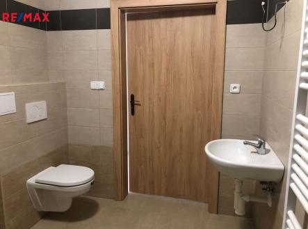 Pronájem bytu, 1+kk, 35 m²