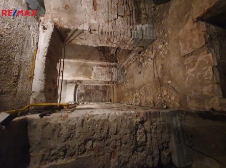 Pronájem obchodní prostor, 145 m²