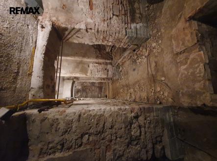 Pronájem obchodní prostor, 145 m²