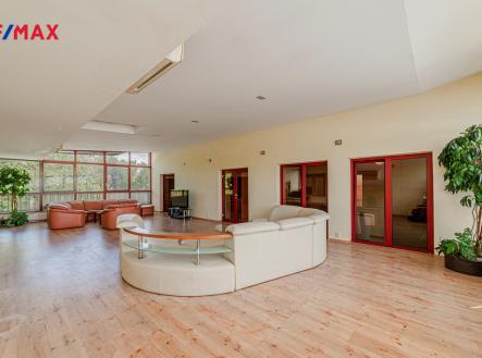 Prodej restaurace, 595 m²