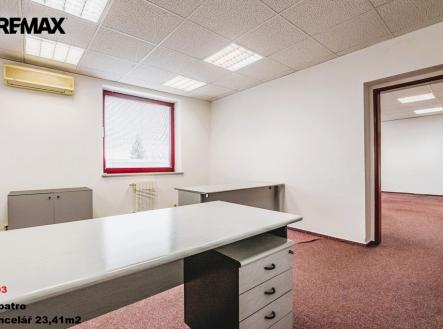 Prodej kanceláře, 595 m²