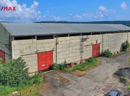 Prodej skladovací prostor, 1 400 m²