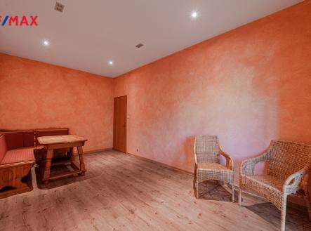 Prodej hotel, 595 m²