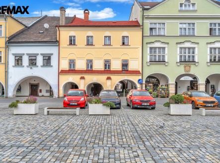 Prodej nájemního domu, 420 m²