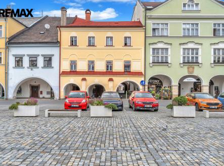 Prodej nájemního domu, 420 m²