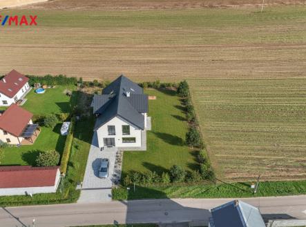 Prodej pozemku pro bydlení, 1 671 m²