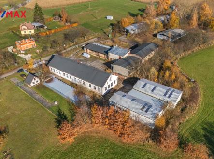 Pronájem skladovací prostor, 1 380 m²