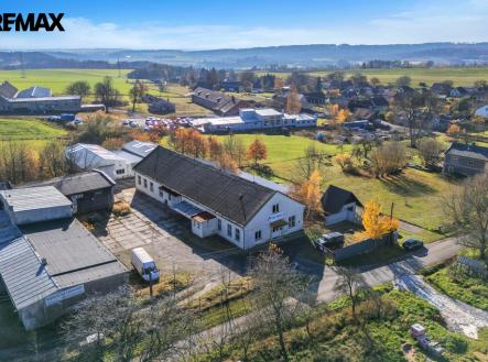 Prodej skladovací prostor, 1 380 m²