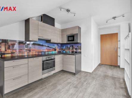Pronájem bytu, 1+kk, 49 m²