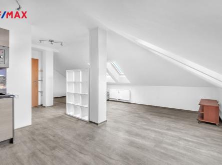 Pronájem bytu, 1+kk, 49 m²