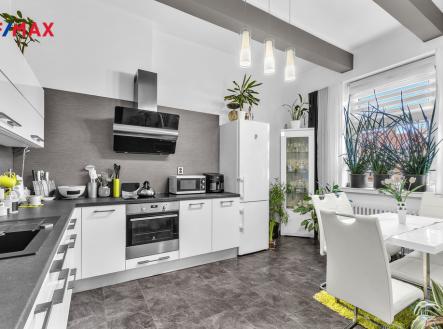 Prodej bytu, 3+1, 102 m²