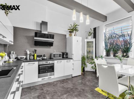 Prodej bytu, 3+1, 102 m²