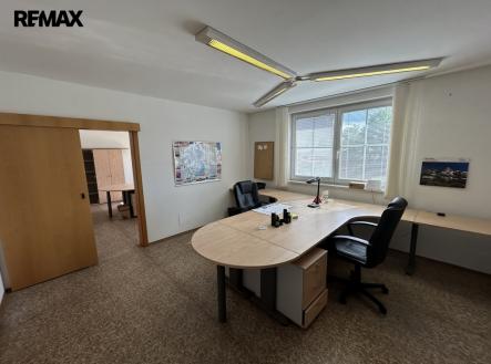 Pronájem kanceláře, 62 m²