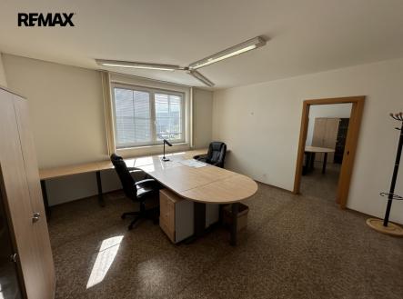 Pronájem kanceláře, 62 m²