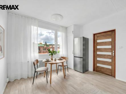 Prodej bytu, 1+1, 43 m²